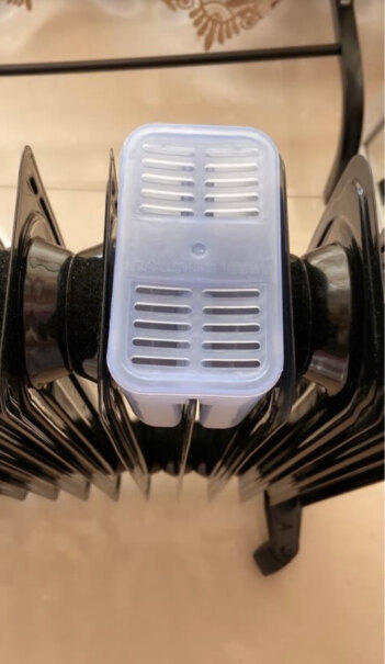 先锋Singfun取暖器电暖器电暖气片家用电热油汀13片全屋速暖低噪节能烘衣加湿DYT-Z2味道大不大？