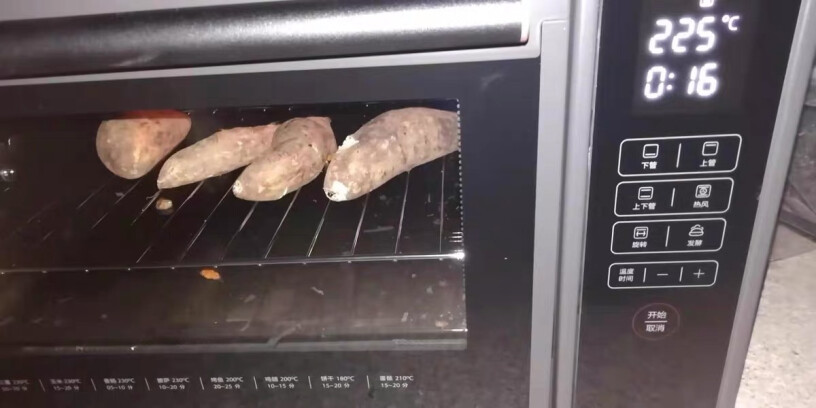 东芝电烤箱家用台式大容量双层温控烤箱这个调温度是不是比旋钮式的麻烦。触屏面板好用吗？