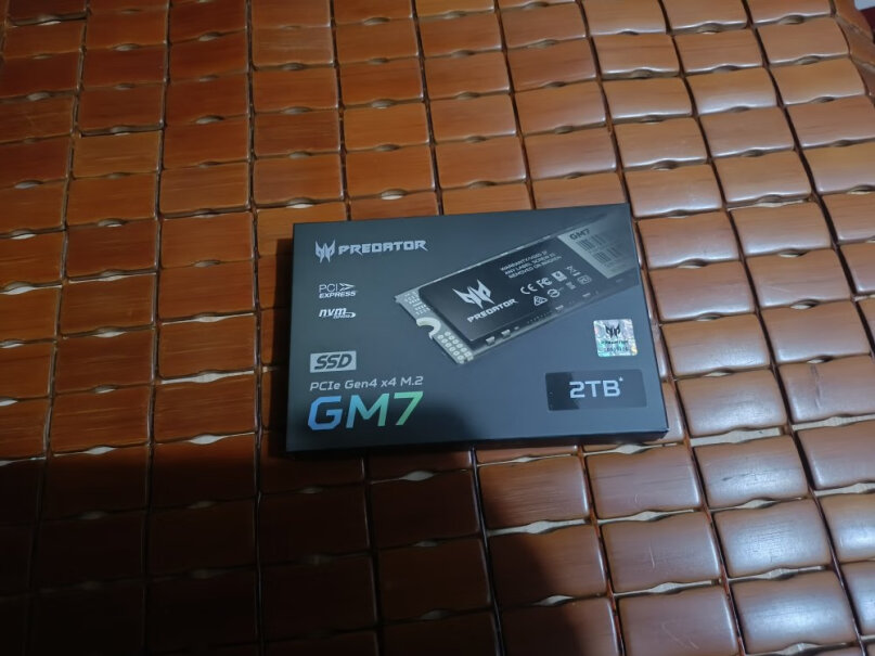 SSD固态硬盘M.2接口(NVMe协议)这个好还是致钛7100好？