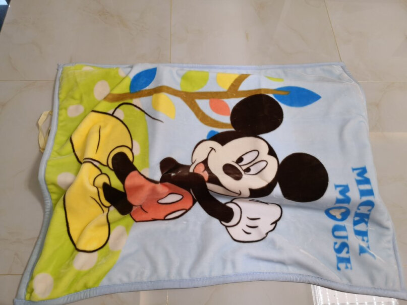 迪士尼宝宝Disney晚上15度穿个睡袋再盖这个被子会冷吗？