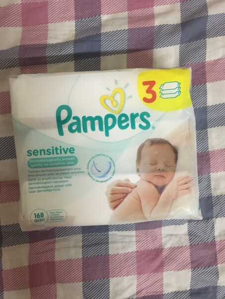 帮宝适敏感肌肤婴儿湿巾湿巾有香味吗？