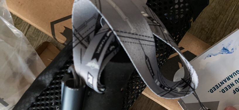 登山攀岩开拓者天狼星2系登山杖碳纤维加铝合金手杖5节折叠伸缩测评结果震惊你！性价比高吗？