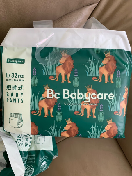 babycare尿不湿Airpro裤加量箱装XL721217kg超薄用这个不觉得宝宝的尿只在前面后面一点都没有吗 然后还突然红屁屁了换了别的就好了 我觉得没有皇室好用？