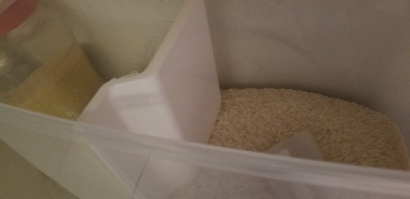 京东（JINGDONG）厨房储物器皿京东京造米桶一键按压式密封防潮杂粮桶7L好不好,可以入手吗？