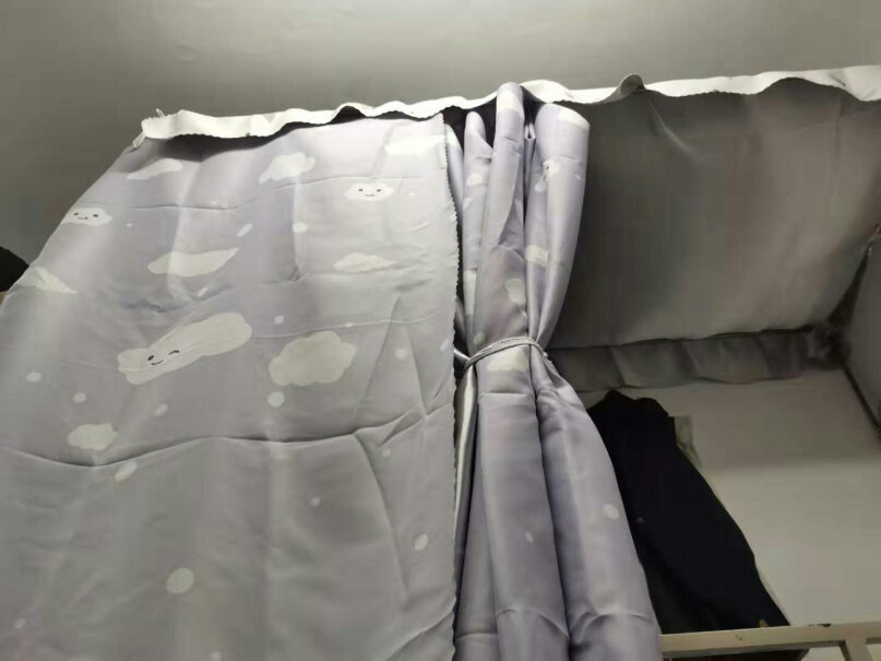 床帘西漢家纺学生宿舍床帘应该注意哪些方面细节！评测结果好吗？