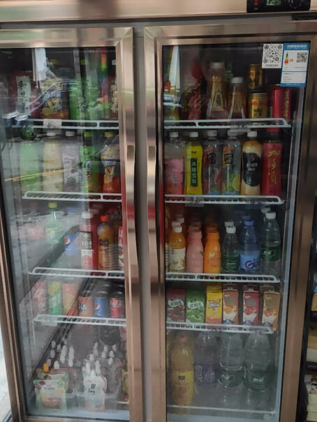 星星展示柜冷藏饮料柜商用便利店超市啤酒水果保鲜冰柜制冷过程中玻璃门有水珠吗？