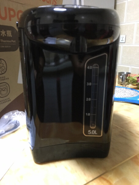 苏泊尔即热式饮水机便携迷你小型电水壶烧水壶电热水壶美的的那款黑色299的比，有什么区别？