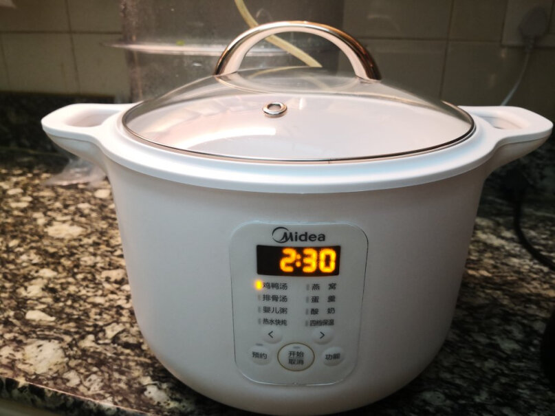 美的电炖盅电炖锅陶瓷燕窝隔水炖盅多功能煮粥煲汤锅水位线在哪里 没看到刻度？