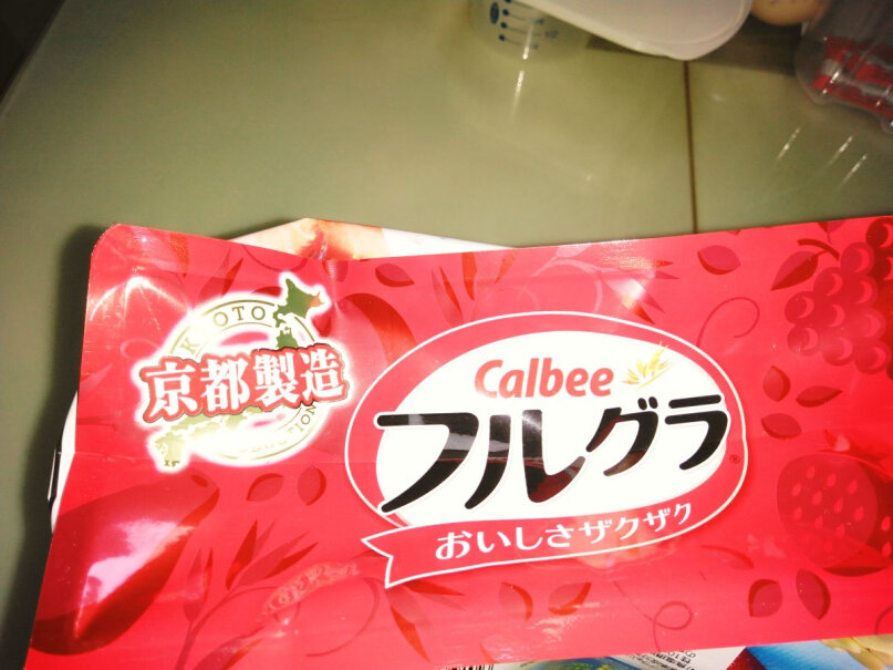 日本进口 Calbee(卡乐比) 富果乐 水果麦片700g这个水果麦片的生产曰期是什么时侯？