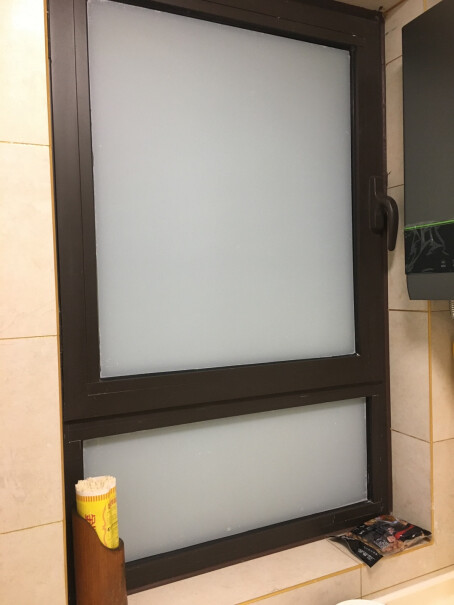FOOJO磨砂玻璃贴纸玻璃贴膜晚上开灯后，外面能看到里面吗？
