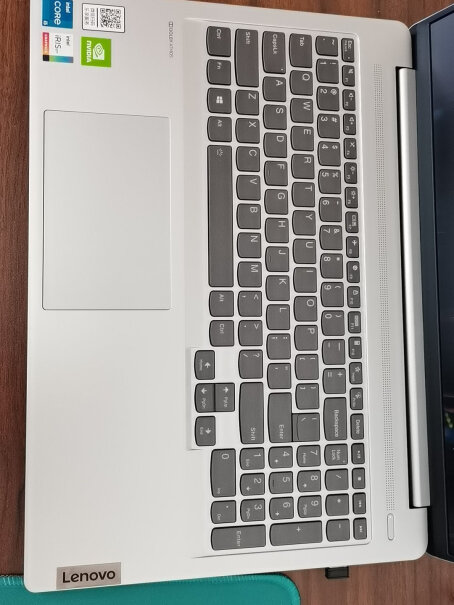 联想小新Pro16款16英寸2.5K轻薄笔记本电脑玩CF行吗？