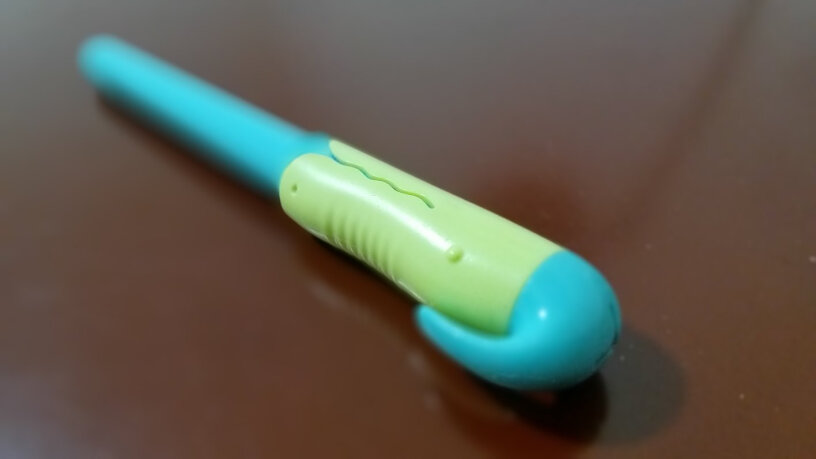 晨光M&G文具0.9ml可擦纯蓝色墨囊可替换钢笔墨囊没有吸墨器吗？