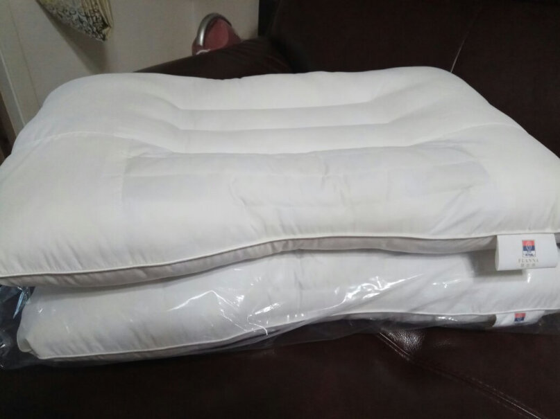 富安娜家纺圣之花枕头芯颈椎枕草本枕芯这款枕头偏硬还是偏软？