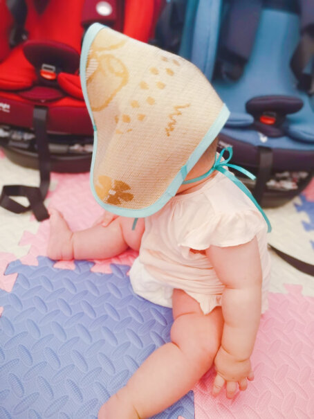 Heekin星悦-360度旋转i-Size认证旗舰PRO座椅包裹性怎么样，宝宝才3个月？