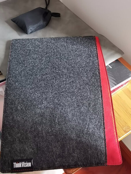 联想便携显示器15.6英寸IPS屏Type-C显示屏我是surface pro 7有typec接口，有亲测可以直连的吗？网上有的说可以，有的说需要扩展坞？