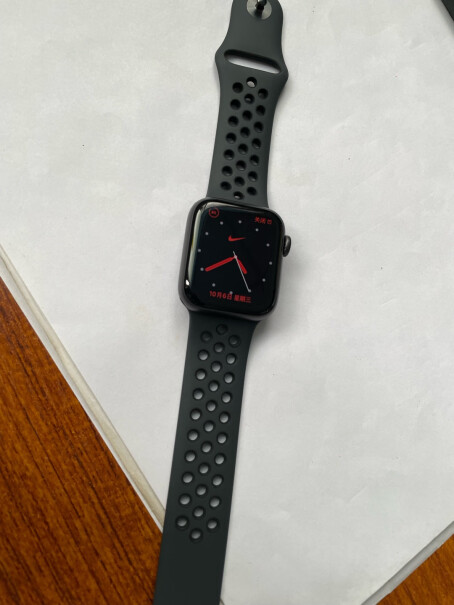 智能手表Apple Watch Nike Series 6 40mm M00X3CH/A应该怎么样选择,这就是评测结果！