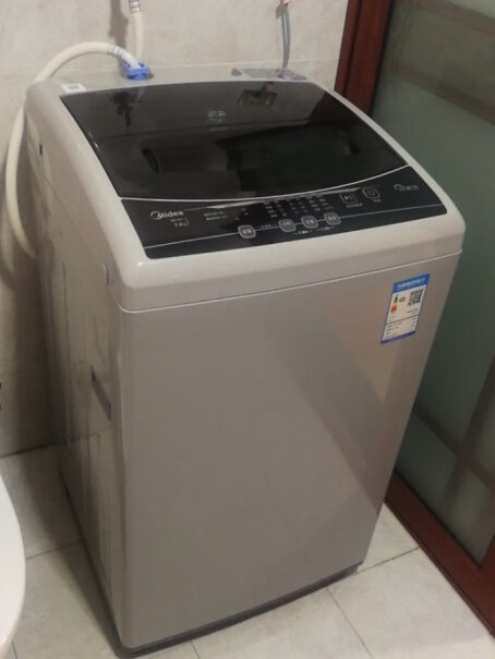 美的迷你折叠洗衣机母婴洗衣机小型内衣神器请问一个人用买7.2会太大吗？