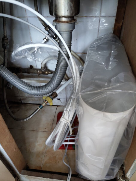 小米净水器家用净水机滤芯3合1复合滤芯这个净水器，买的时候，是自带一套滤芯吗？