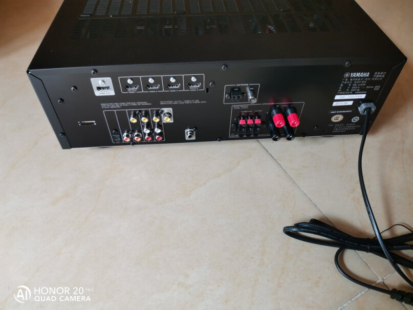 雅马哈HTR-3072音响功放有几个音频输出口？有同轴或者光纤输出吗？适配哪种类型的音箱？