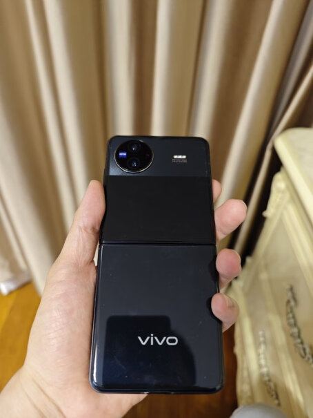 vivo手机XFlip选购技巧有哪些？深度剖析评测功能！