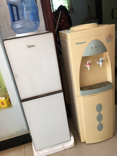 美的饮水机家用办公立式柜式饮水器白色YD1518S-X冰热款买过的各位朋友。有没有漏水的情况，我家的怎么冷水一直漏水。
