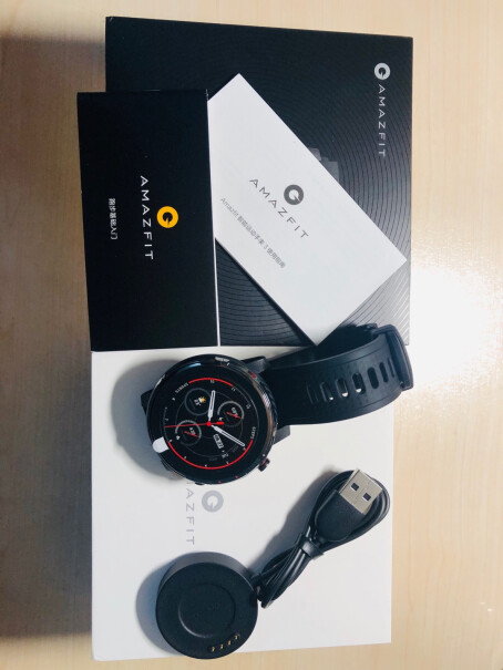 Amazfit 跃我 智能手表 3 星战限量版有没有人用起来很卡的 ？