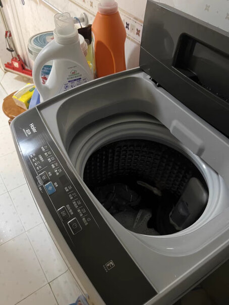 海尔海尔洗衣机从哪放柔顺剂？