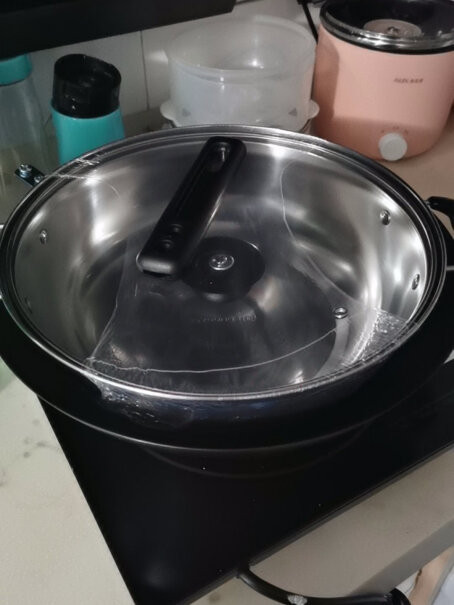 九阳Joyoung电磁炉电磁灶这个锅怎么用一次锅底就是生锈了？还能用吗？大家有什么好的办法，多谢你们了。第一次做饭。