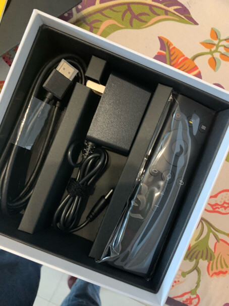 腾讯极光盒子1s双频版网络电视机顶盒支持USB摄像头吗？能用亲友圈视频聊天吗？