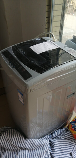 小天鹅10公斤变频波轮洗衣机全自动健康免清洗直驱变频一键脱水安装另收费吗？