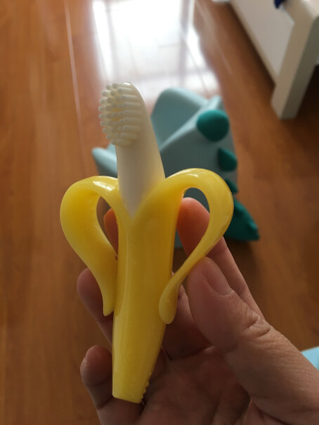 香蕉宝宝婴儿牙胶硅胶牙刷开水煮3分钟有异味！你们有吗？