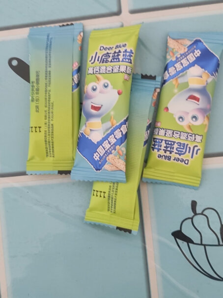 小鹿蓝蓝零食蓝蓝10牛乳小鹿饼干婴幼儿早餐分析怎么样？功能评测结果！