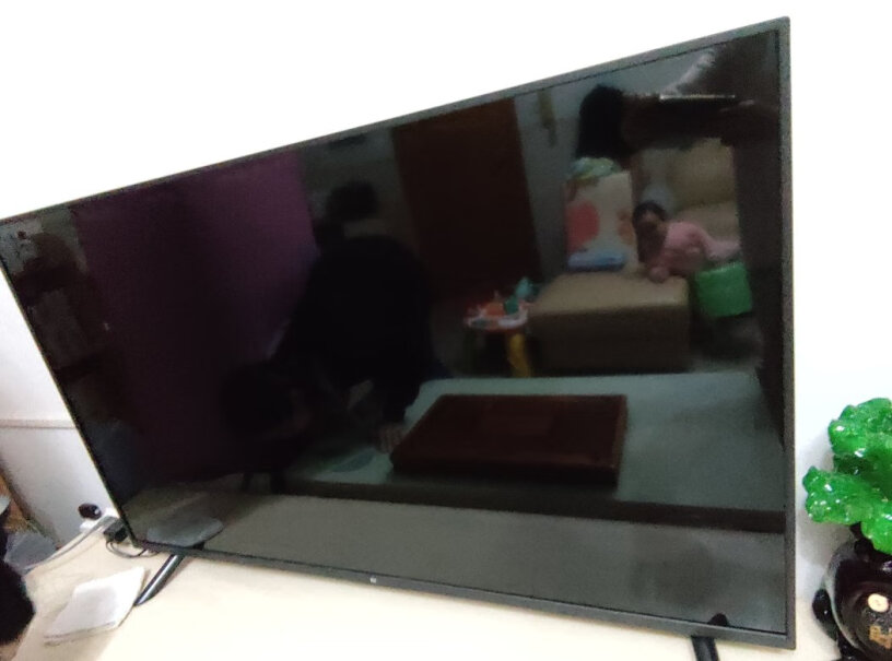 43英寸金属全面屏这款电视能直接无线网吗？