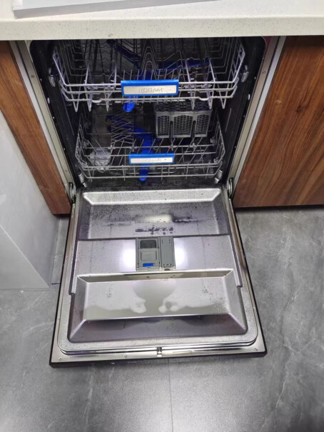 家用洗碗机嵌入式一级水效冲洗水压多少，能洗干净吗？