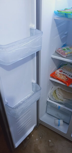 美的冰箱双变频风冷无霜对开双门冰箱保鲜你们606的吗是你自己家用？还是饭店里面用的？