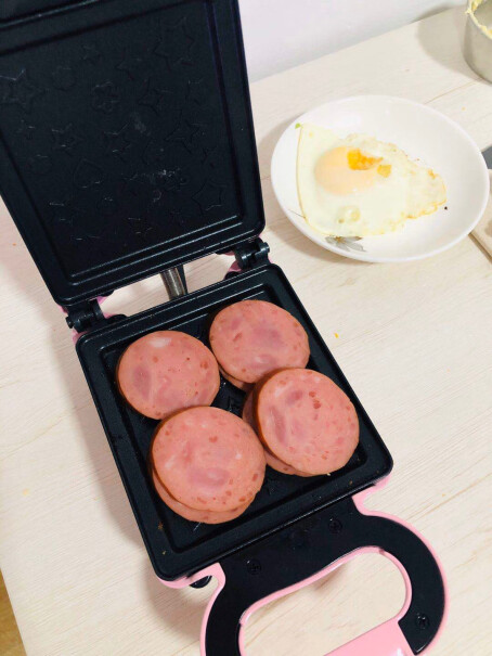 GOIE格伊三明治机多功能网红早餐机尺寸是多少？买的面包片能放的下吗？