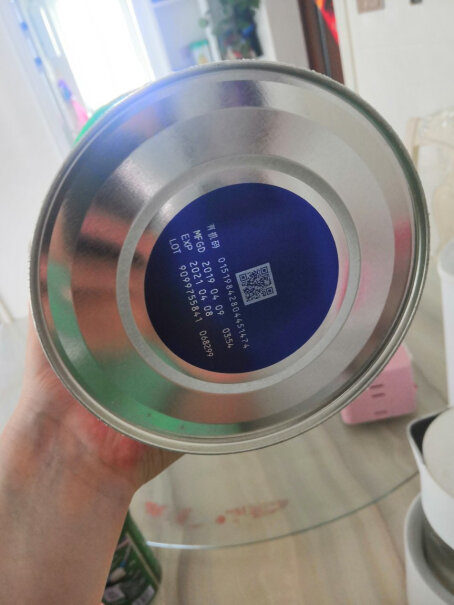 惠氏启赋有机奶粉2段爱尔兰进口为啥有的卖惠氏启赋罐子上是全英文，而这款是全中文，两款有啥区别？
