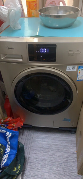 美的滚筒洗衣机全自动10公斤大容量亲，我也忘了问水位怎么调？