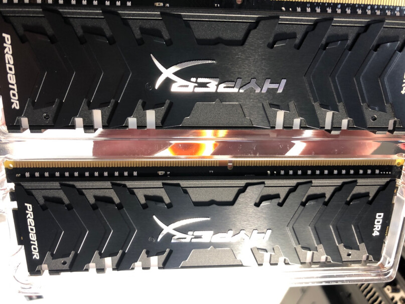 金士顿 FURY Renegade 16GB DDR4 RAM你们有没有发现回答问题 我来回答 点击不了？ 还有这个内存不支持主板灯光同步 要买的注意了？