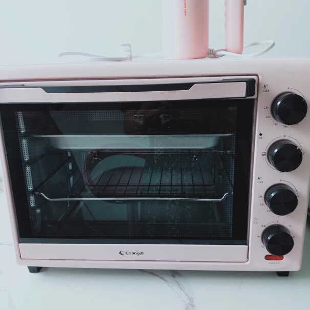 长帝家用烤箱烘焙蛋糕有人知道单单烤箱的宽度吗？不含门把手，单单量烤箱的宽度是多宽的？