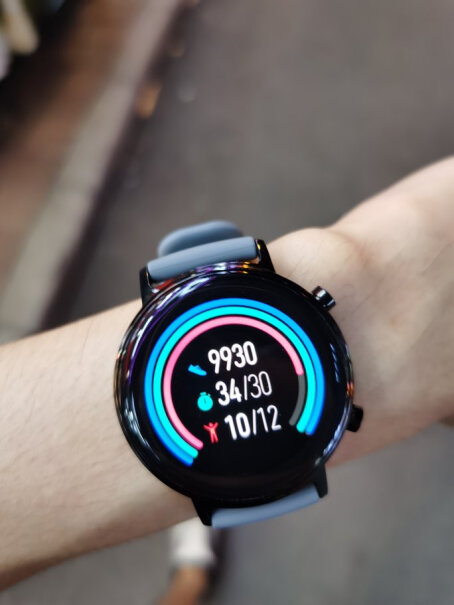 华为GT2 42mm智能手表请问大神们 跑步时 心率和gps. 准吗？