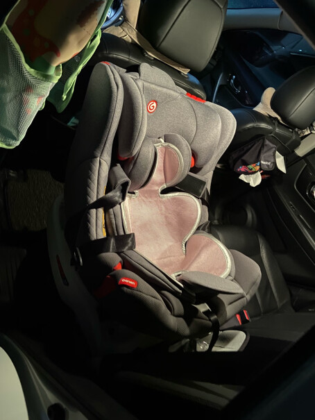 安全座椅感恩盖亚儿童安全座椅0-12岁汽车用车载座椅isofix使用两个月反馈！评测哪款功能更好？