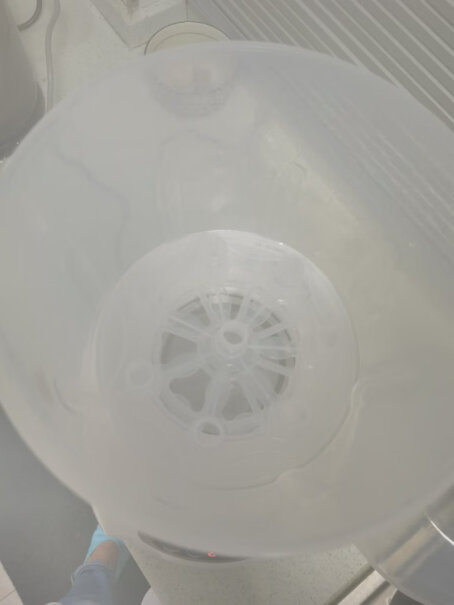 小白熊奶瓶夹硅胶的奶瓶能用吗？