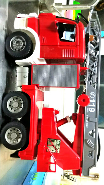 双鹰手动工程车运输翻斗车工程模型儿童玩具车车门可以打开吗？