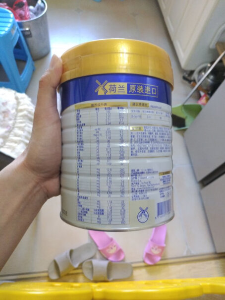 美素佳儿儿童配方奶粉4段900克（荷兰原装进口）从出生到现在都是喝这个奶粉，牙齿烂掉了，发黄，现在还有两个月两周岁？