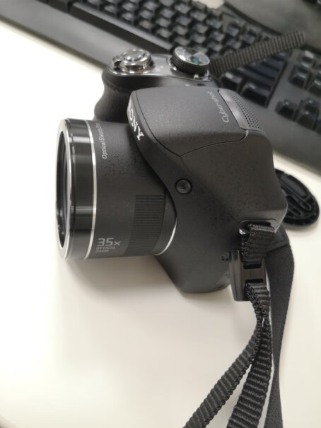 索尼DSC-HX400数码相机数码相机拍摄月亮清晰吗？