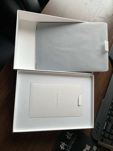 Apple iPad 10.2英寸平板电脑 2021款第9代（64GB WLAN版漏电吗，充电的时候，手接触的背面，有没有麻麻的感觉？