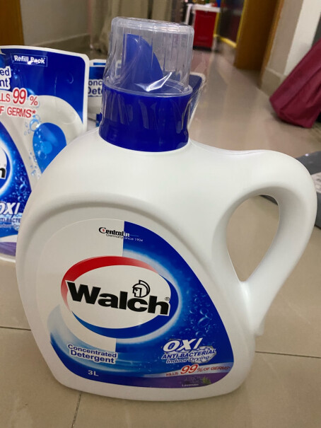 威露士抗菌有氧洗衣液套装12.04斤除菌除螨杀菌率达99%机洗手洗请问这款味道持久吗？用过家家宜香味挺持久的，就是没货了，打算试试这个？