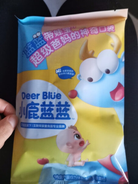 小鹿蓝蓝_水果酸奶溶豆香蕉牛奶味儿童零食溶溶豆易吞咽十一个月宝宝可以吃吗，甜不甜？