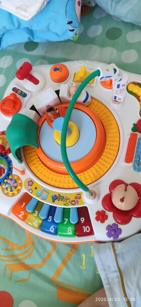 谷雨游戏桌多功能双语学习桌婴儿玩具男孩女孩早教机新生儿童3-6岁宝宝礼物谷雨游戏桌大家的第一个转动齿轮松动吗？